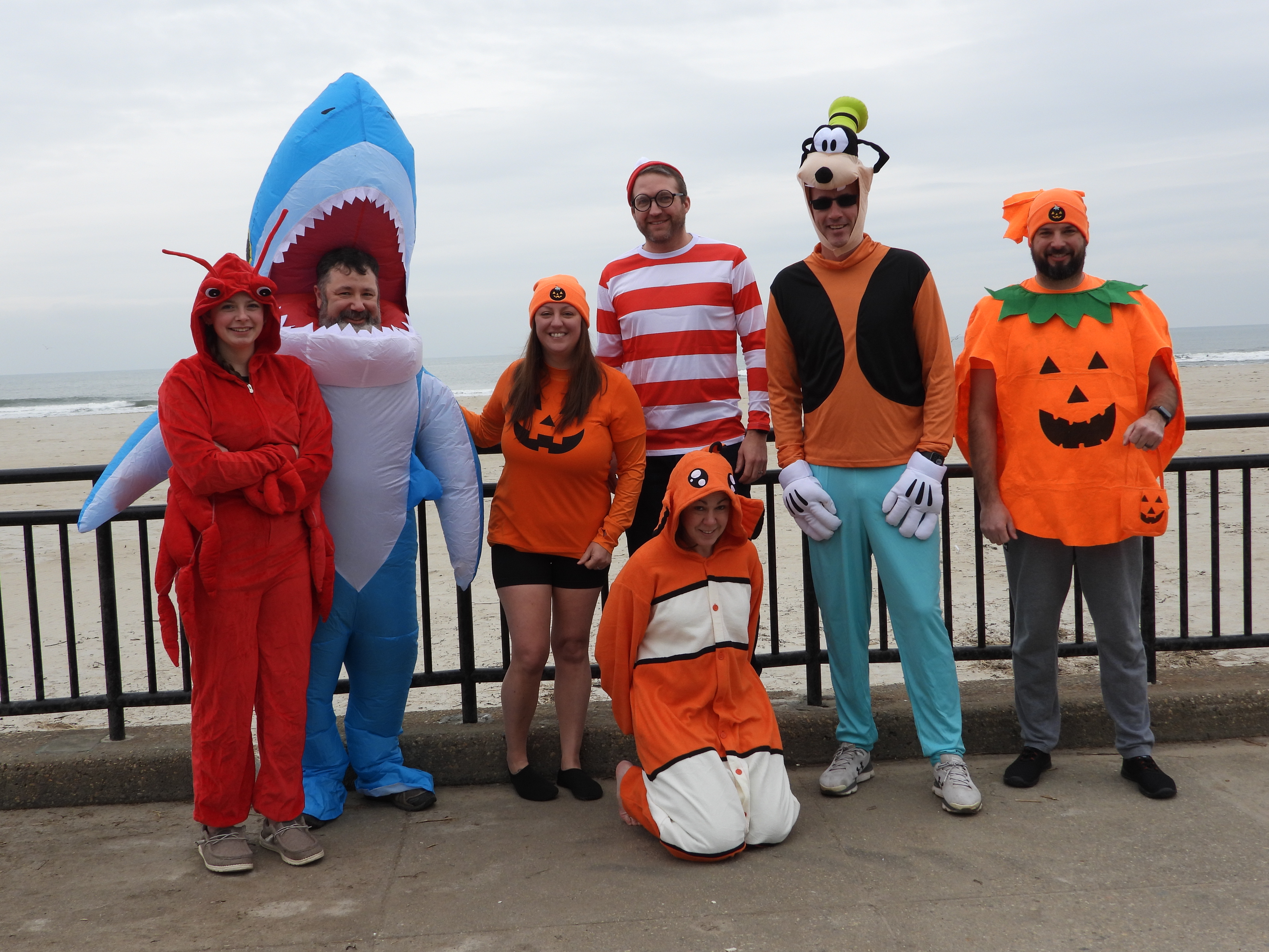 An Eversource Plunge Team